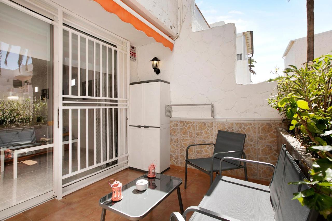 Apartamento Mertxe อาโรนา ภายนอก รูปภาพ