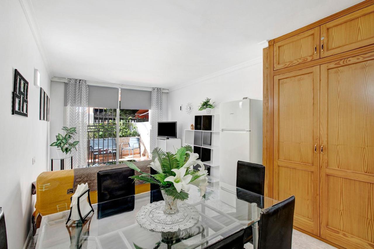 Apartamento Mertxe อาโรนา ภายนอก รูปภาพ