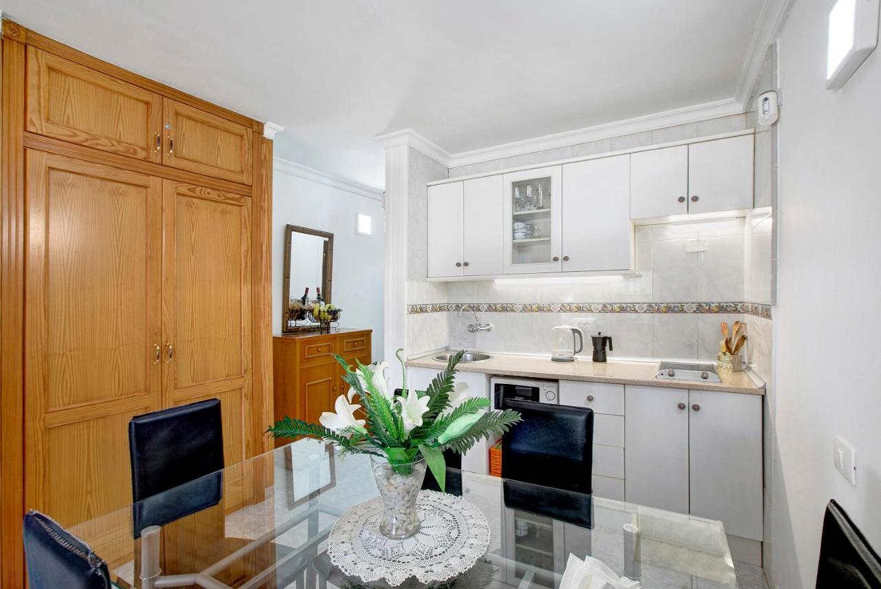 Apartamento Mertxe อาโรนา ภายนอก รูปภาพ