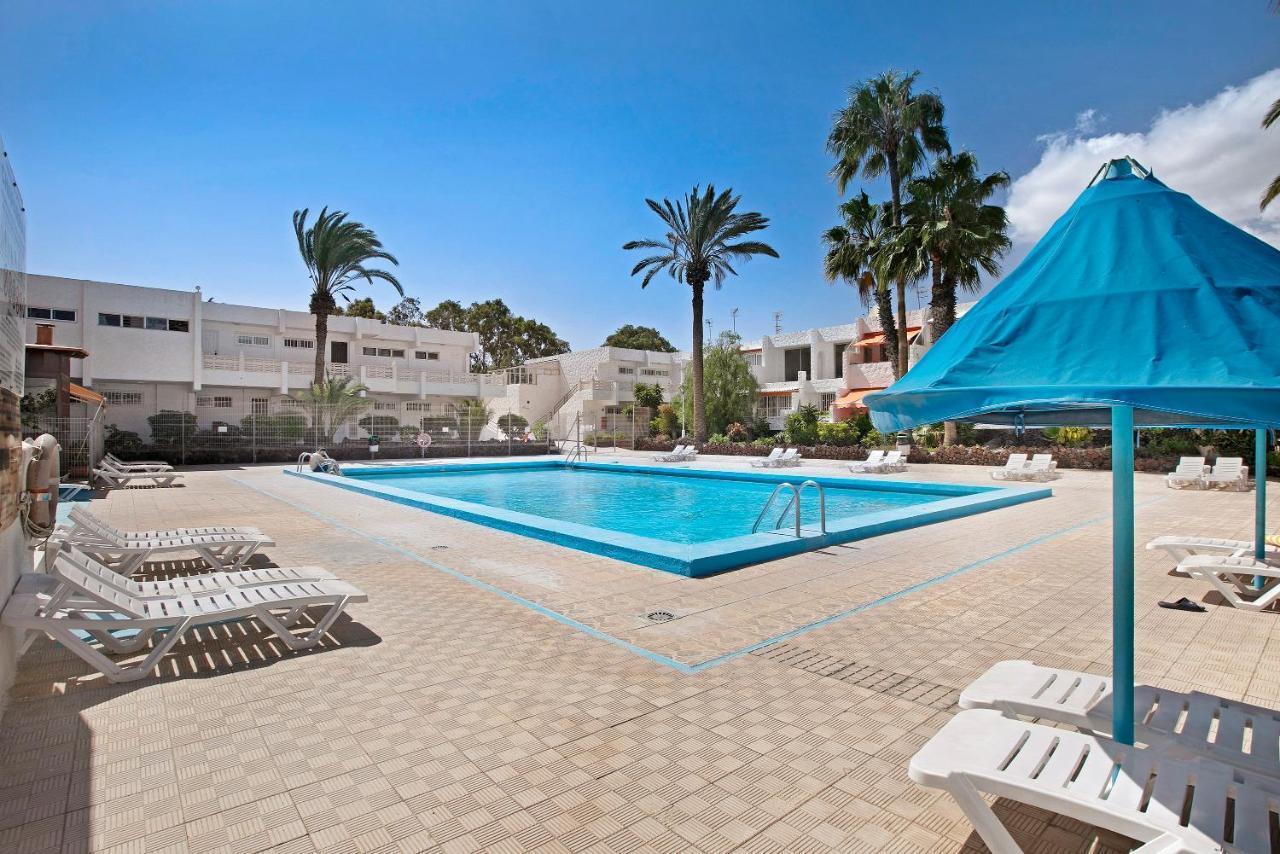 Apartamento Mertxe อาโรนา ภายนอก รูปภาพ